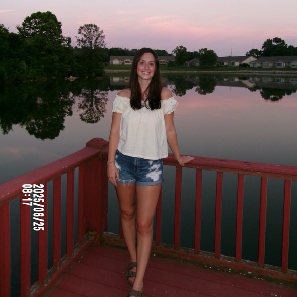 Meet your Posher, Aj - Picture 7 of 9